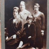 7 En Argentine, Léontine Marty épouse Borredon et famille.jpg